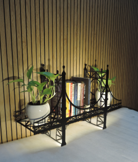 Royal London Bridge Metal Wall Decor