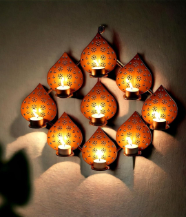 METSY Stylish Metal Cutting Edge Candle Light Holder Leaf in Rectangular Shape | Metal Art | Home Decor Items (Golden Triangular) (Golden Square)