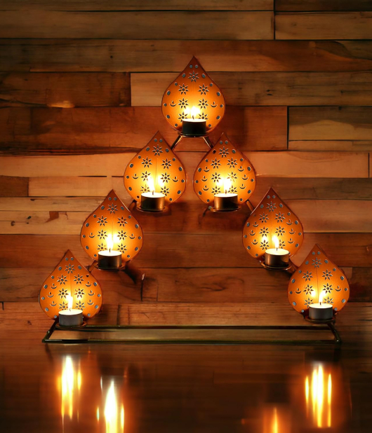 METSY Stylish Metal Cutting Edge Candle Light Holder Leaf in Rectangular Shape | Metal Art | Home Decor Items (Golden Triangular)